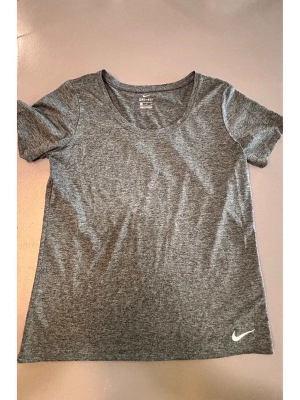 Grey Nike dri fit women’s tee. L